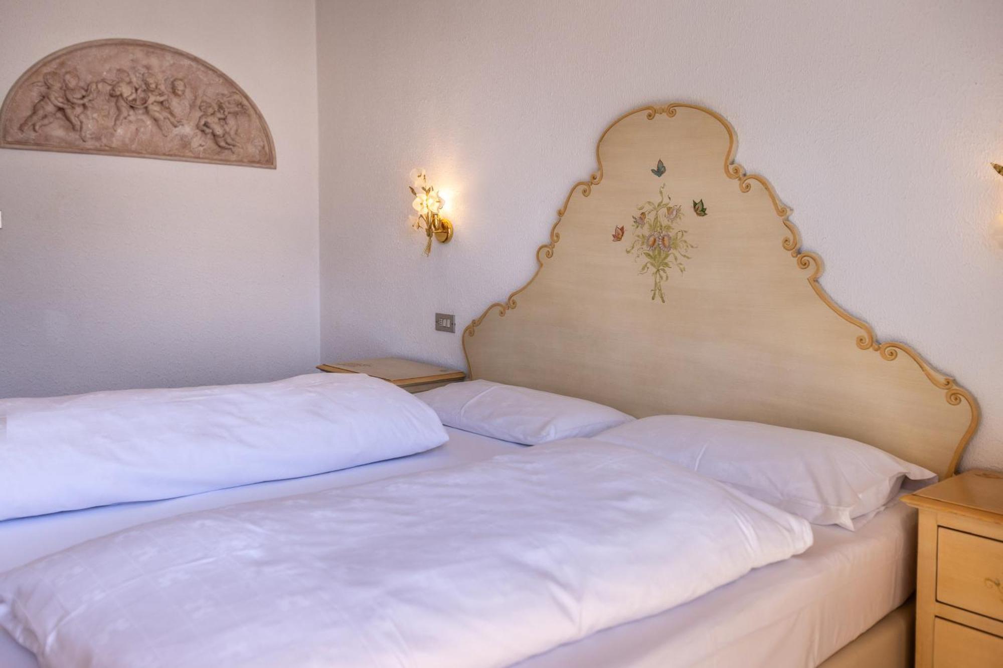 Hotel Villa Margherita ลีโมเนซุลการ์ดา ภายนอก รูปภาพ