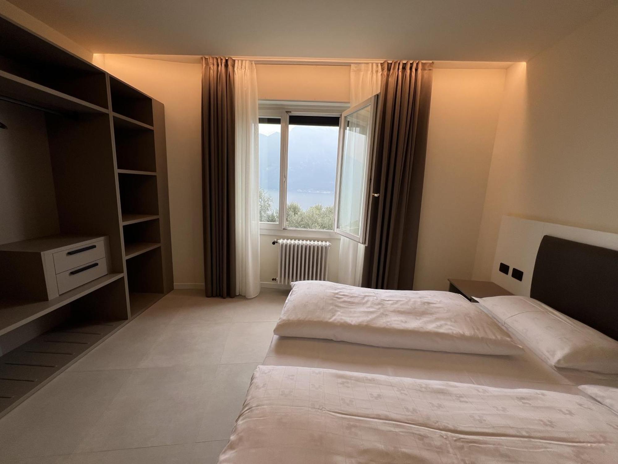 Hotel Villa Margherita ลีโมเนซุลการ์ดา ภายนอก รูปภาพ
