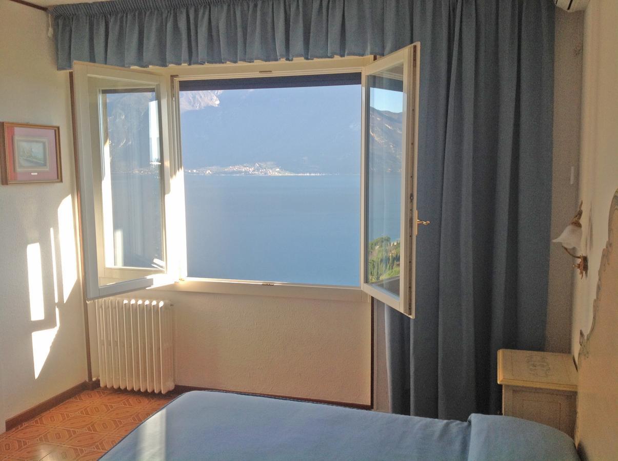 Hotel Villa Margherita ลีโมเนซุลการ์ดา ภายนอก รูปภาพ